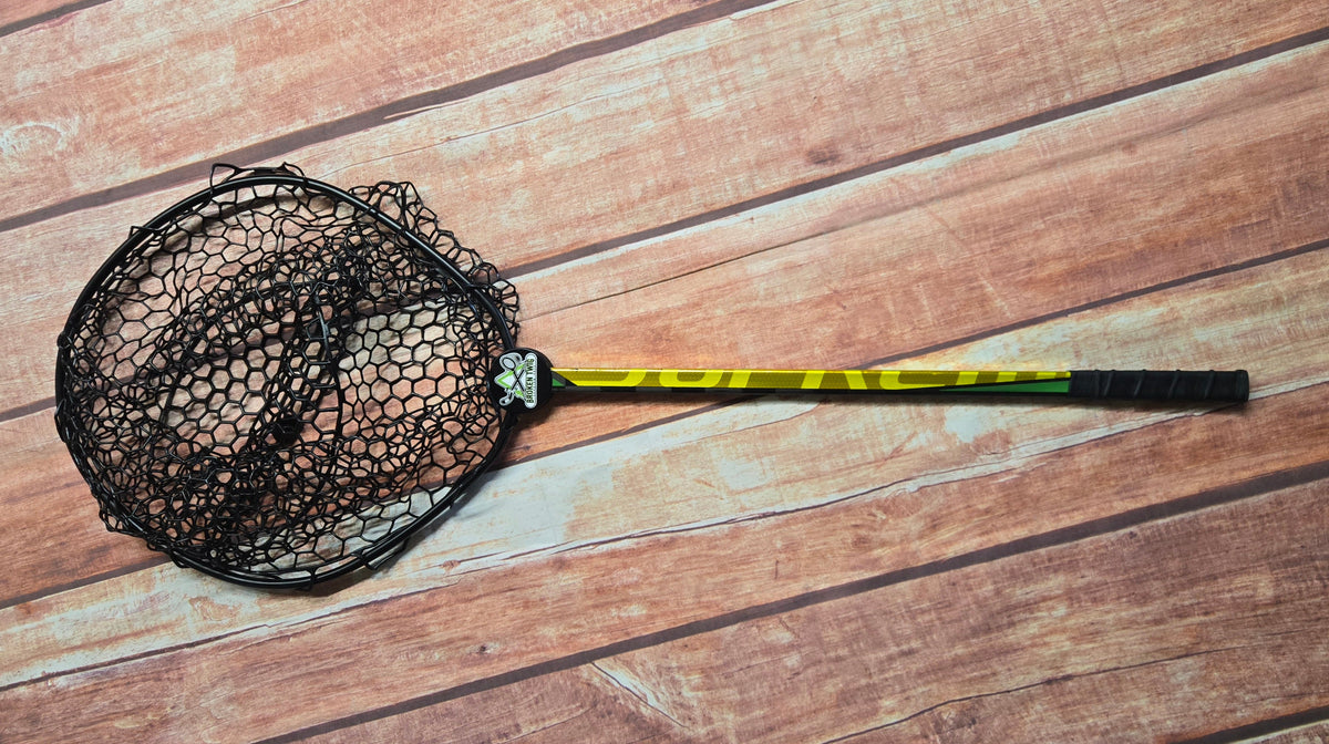 Recycled hockey stick fishing net for kayak anglers
