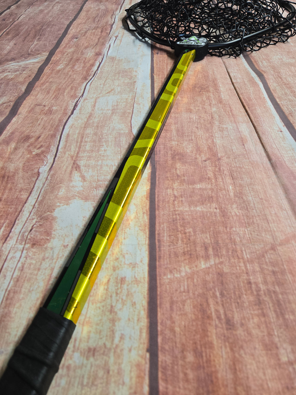 Recycled hockey stick fishing net for kayak anglers