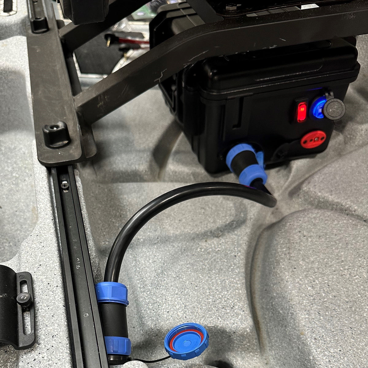 Electronics 5 Circuit Heavy Duty, Waterproof, Quick Disconnect Jumper Kit - Panel Mount and Dual Plug Jumper Harness (YP-QD5X-18K) 5 Circuit Heavy Duty, Waterproof, Quick Disconnect Jumper Kit - Panel Mount and Dual Plug Jumper Harness (YP-QD5X-18K)