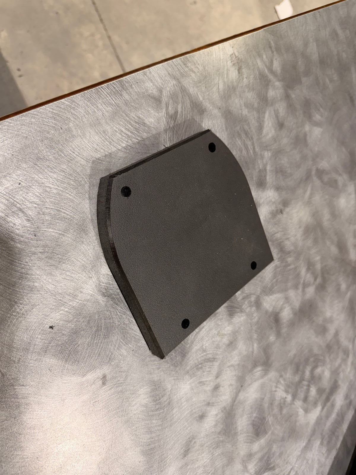 Stern mounting interface for Garmin Force Current kayak installation