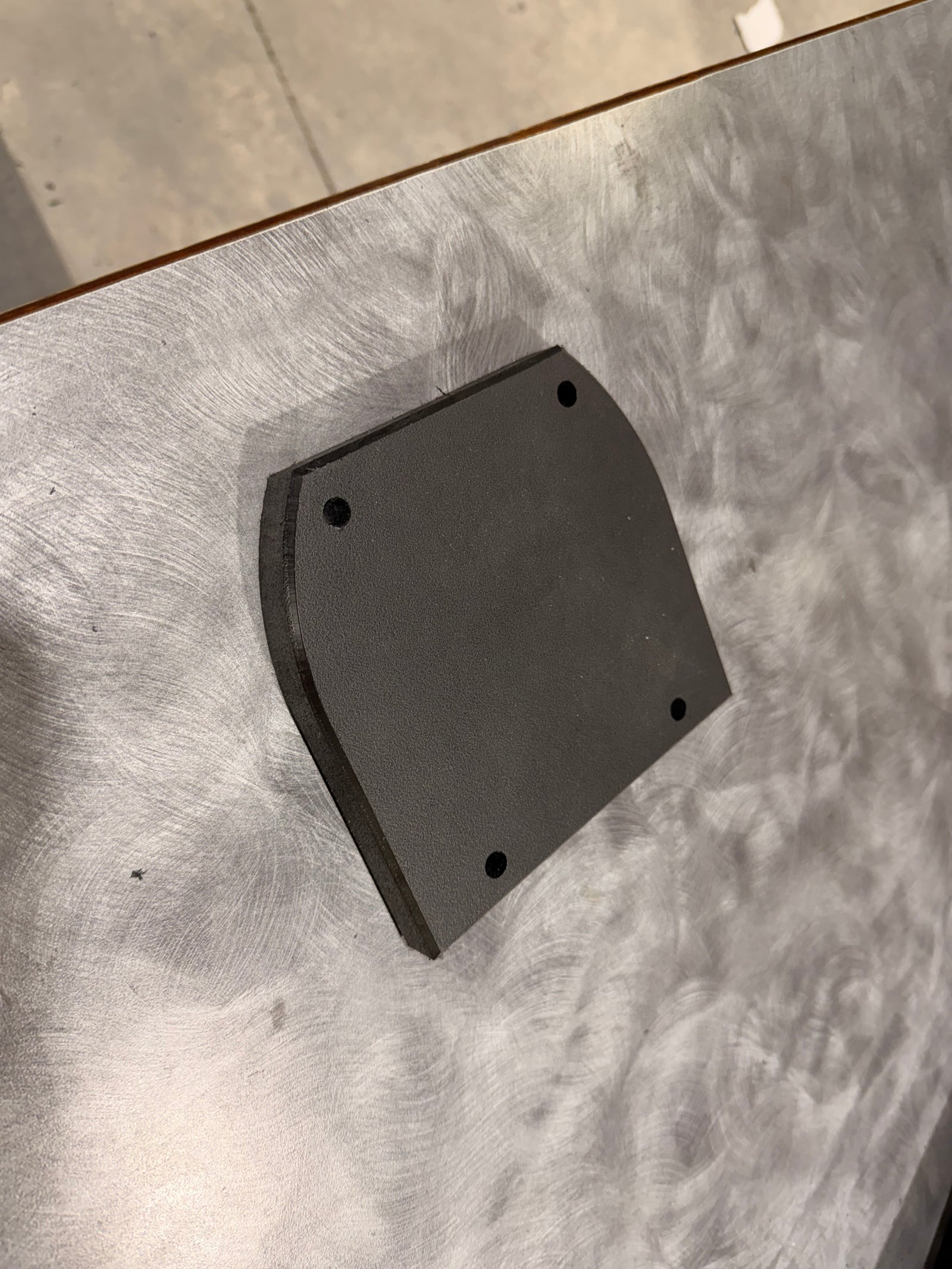 Stern mounting interface for Garmin Force Current kayak installation