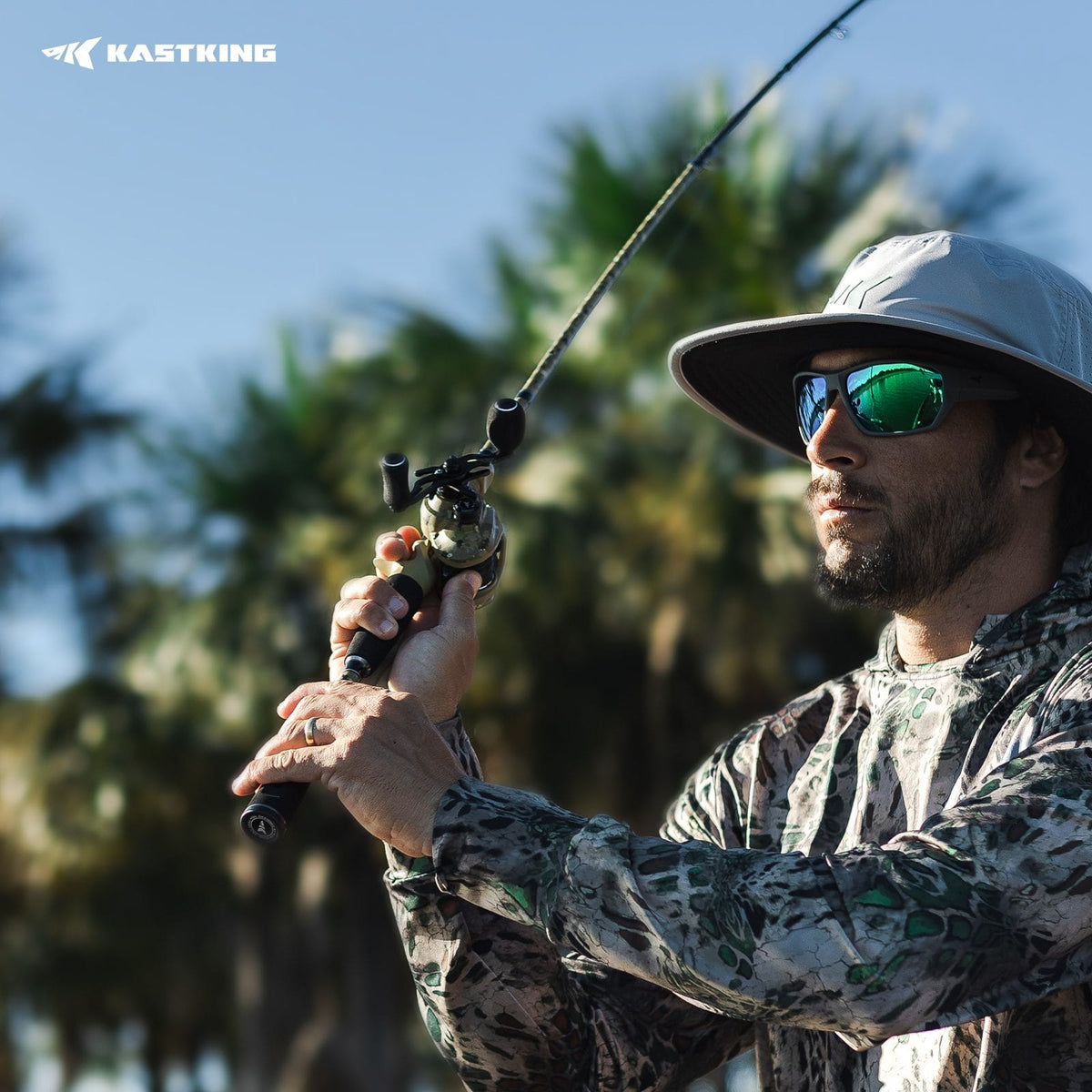 KastKing Spartacus Defender Twin-Tip Baitcasting Rod & Reel Combo