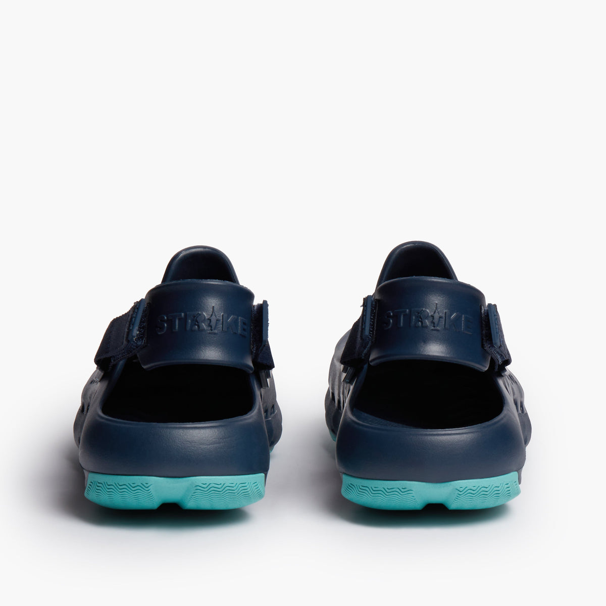 Strike Dogtooth Fishing Clog - Navy