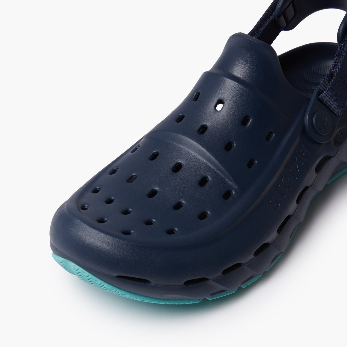 Strike Dogtooth Fishing Clog - Navy