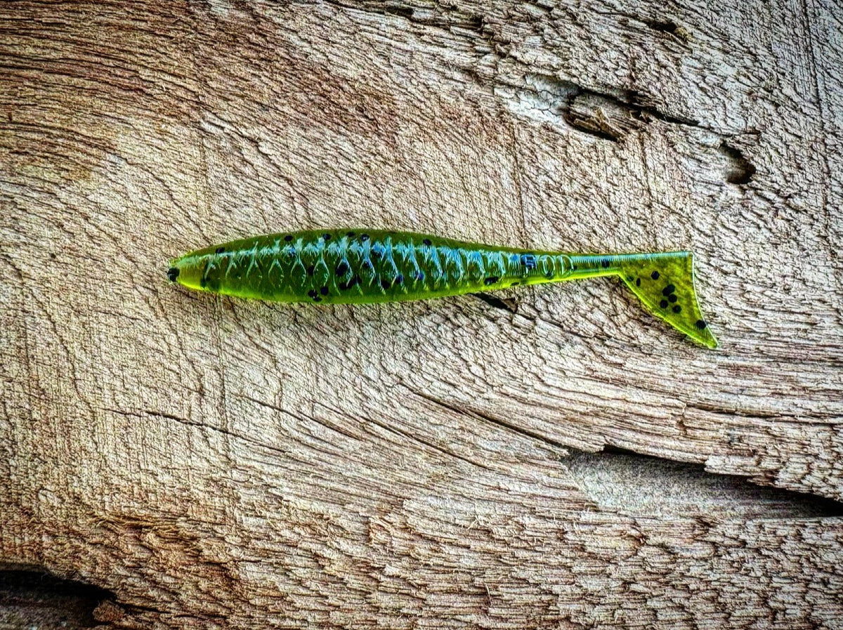 Soft Plastics Fish or Die Bait Co. Dagger XL 4.75" Finesse Minnow Green Dragon (Green Pumpkin) Fish or Die Dagger XL Finesse Minnow – Pescador Fishing Supply