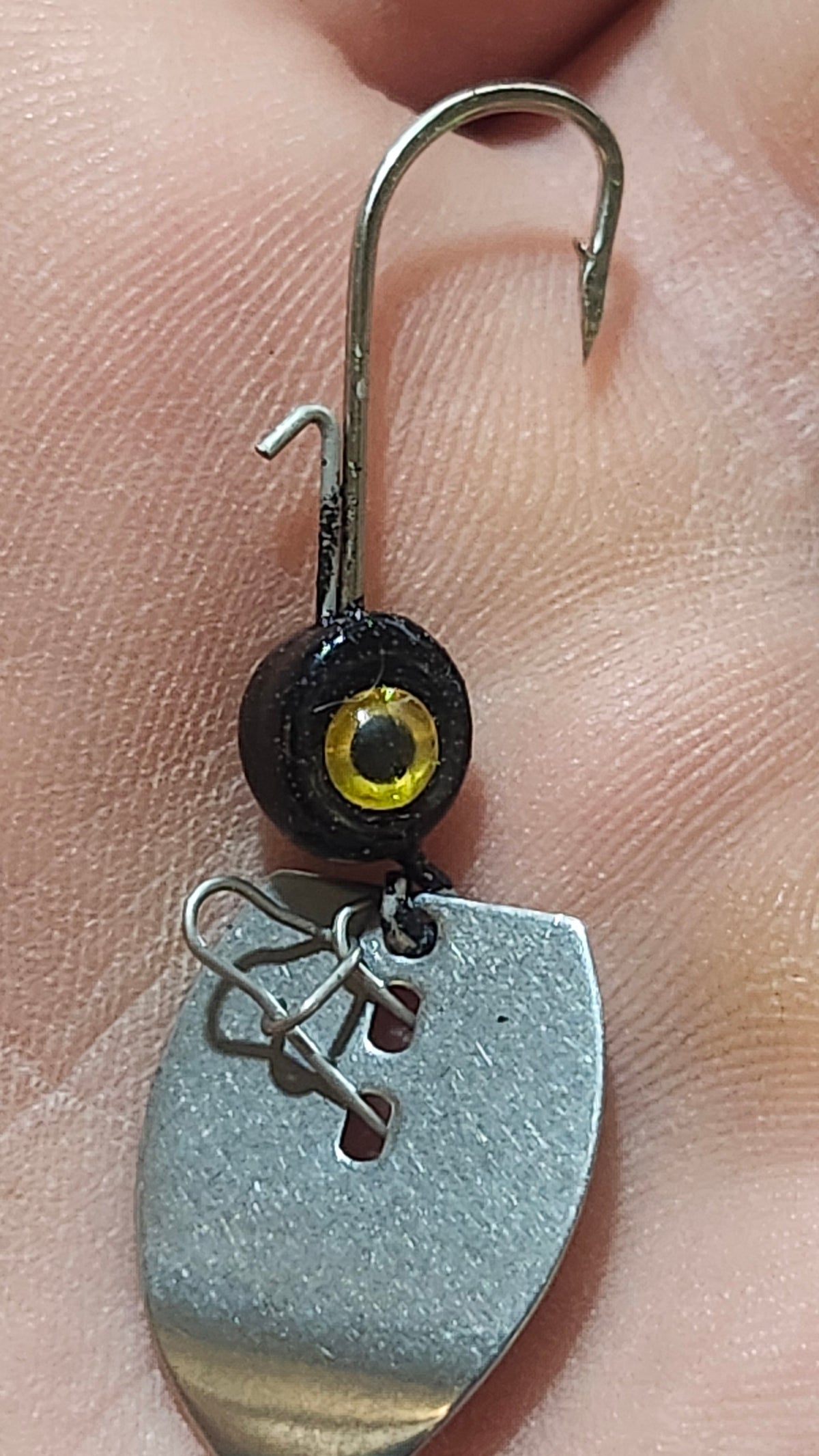Mini Vibe micro vibrating jig for crappie fishing