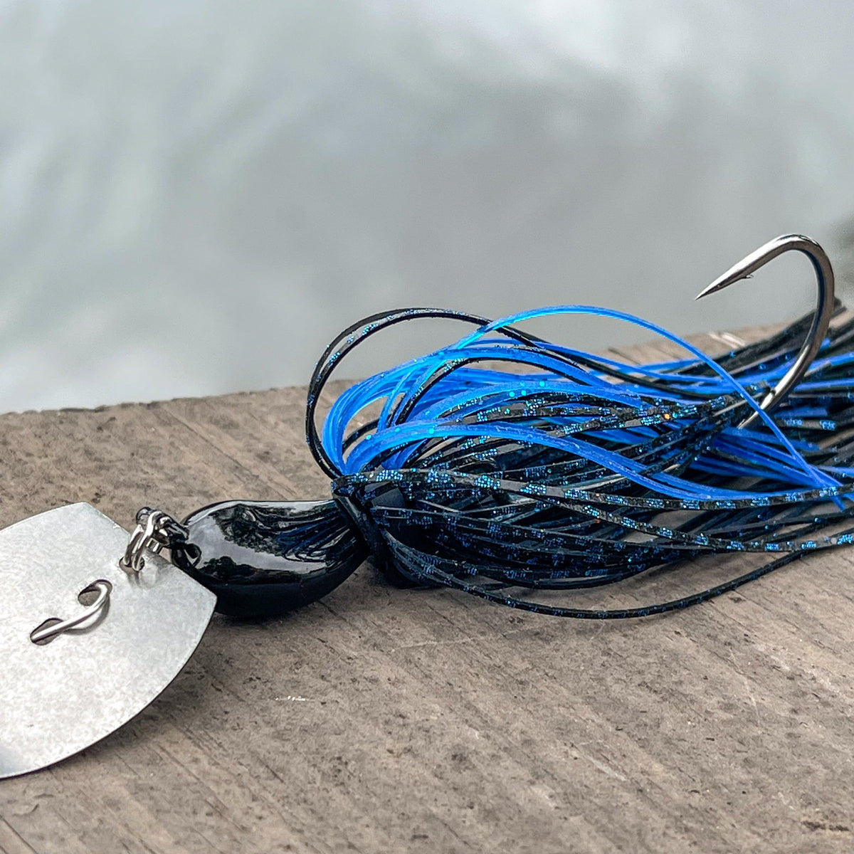 Snagless Bladed Jig 3/8 oz. / Black and Blue Snagless Bladed Jig