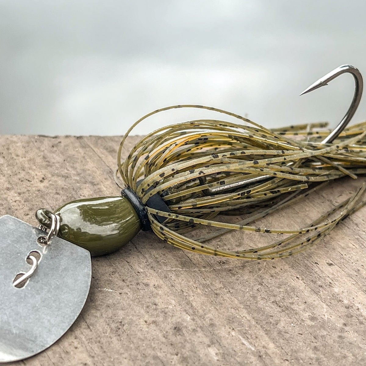 Snagless Bladed Jig 3/8 oz. / Green Pumpkin Snagless Bladed Jig