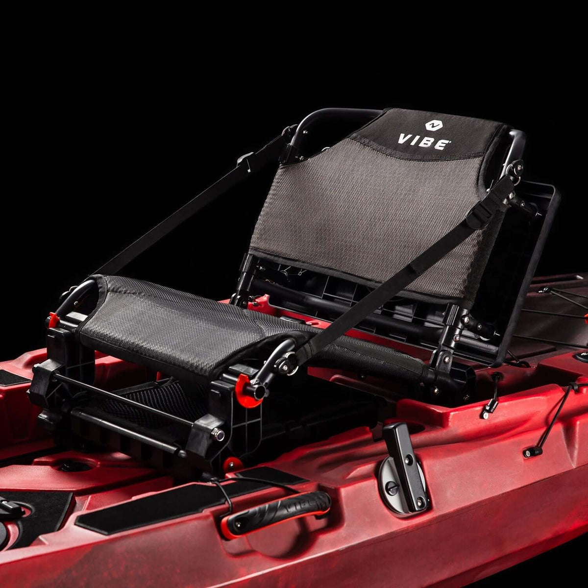 Adjustable kayak seat for sight fishing