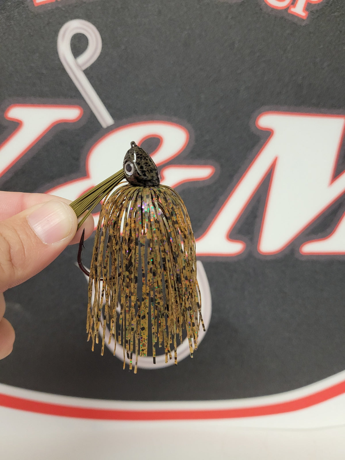 Bass Jigs V&M Baits Pulse Swim Jig 3/8oz / V&M Candy Best 30° Hook Swim Jig for Big Bass in Heavy Cover