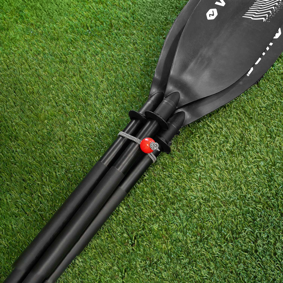 UV-resistant bungee tether on paddle