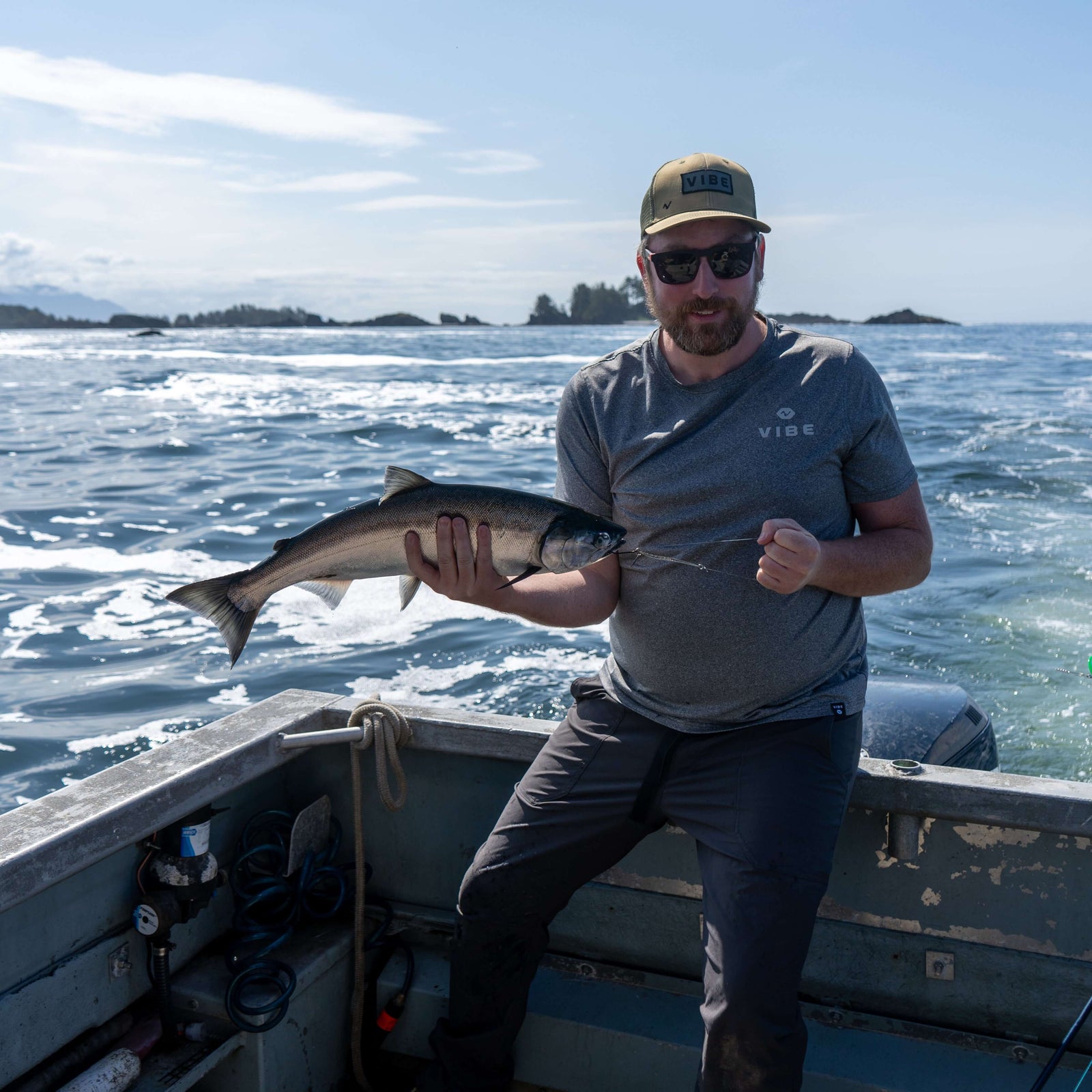 Fishing Shirt Vibe Kayaks Performance T-Shirt Vibe Kayaks Performance T-Shirt – Pescador Fishing Supply